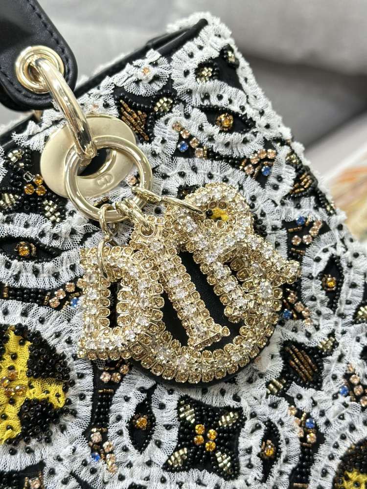Dior Handmade bag Lady Dior  size 24 x 20 x 11