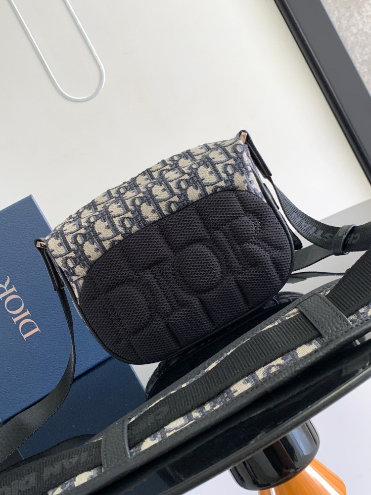 Dior man's Oblique Messenger Bags