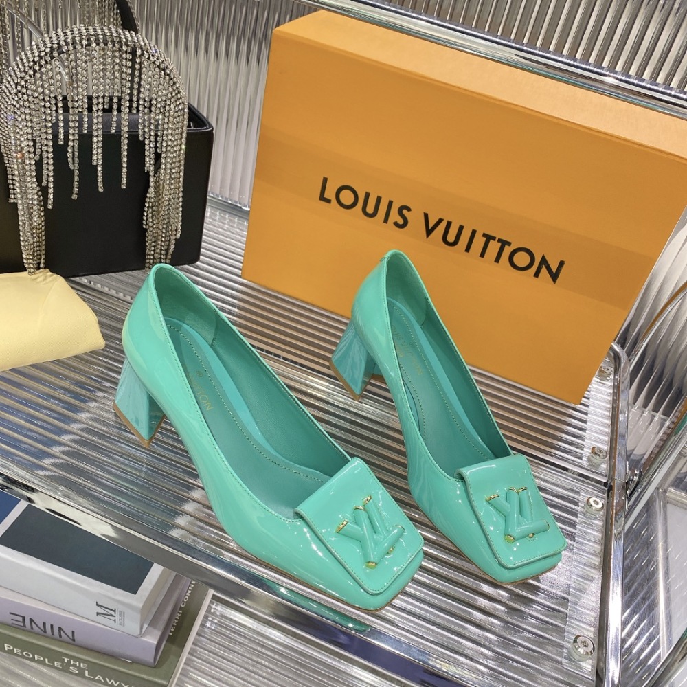 LV high heels LV  LV单鞋