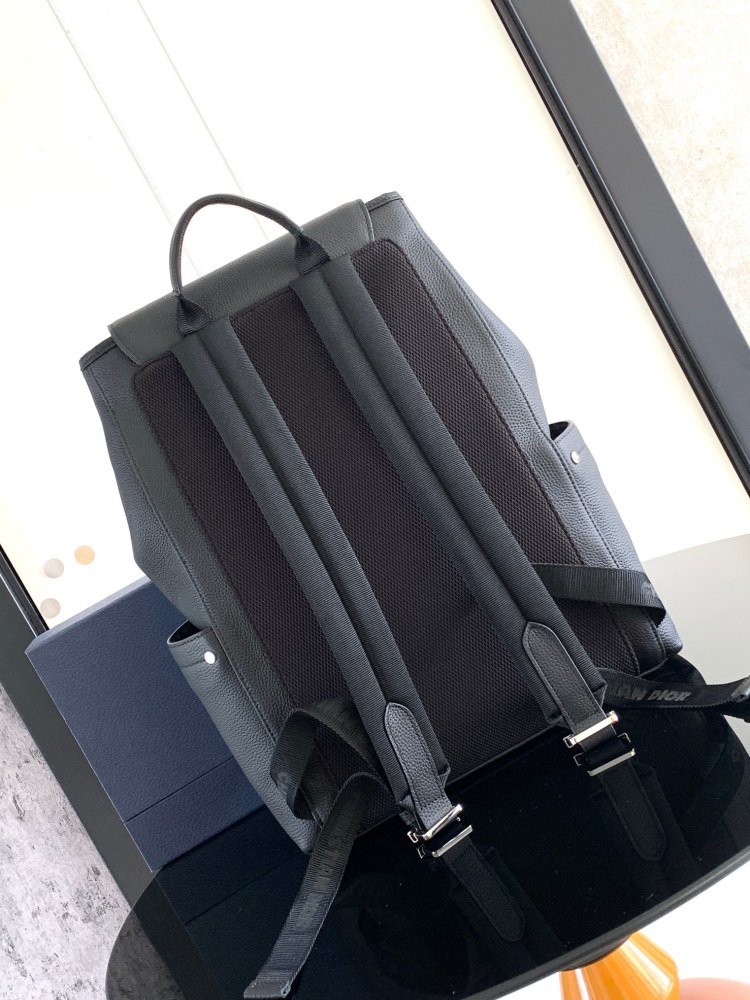 Dior man's Black backpacks