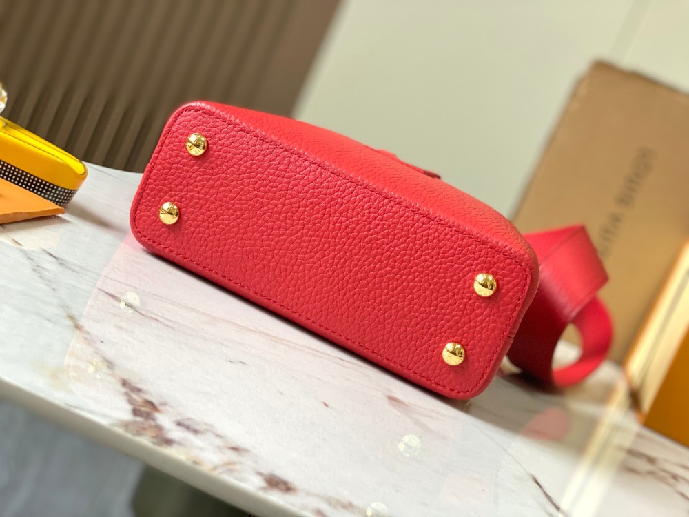 LV Capucines