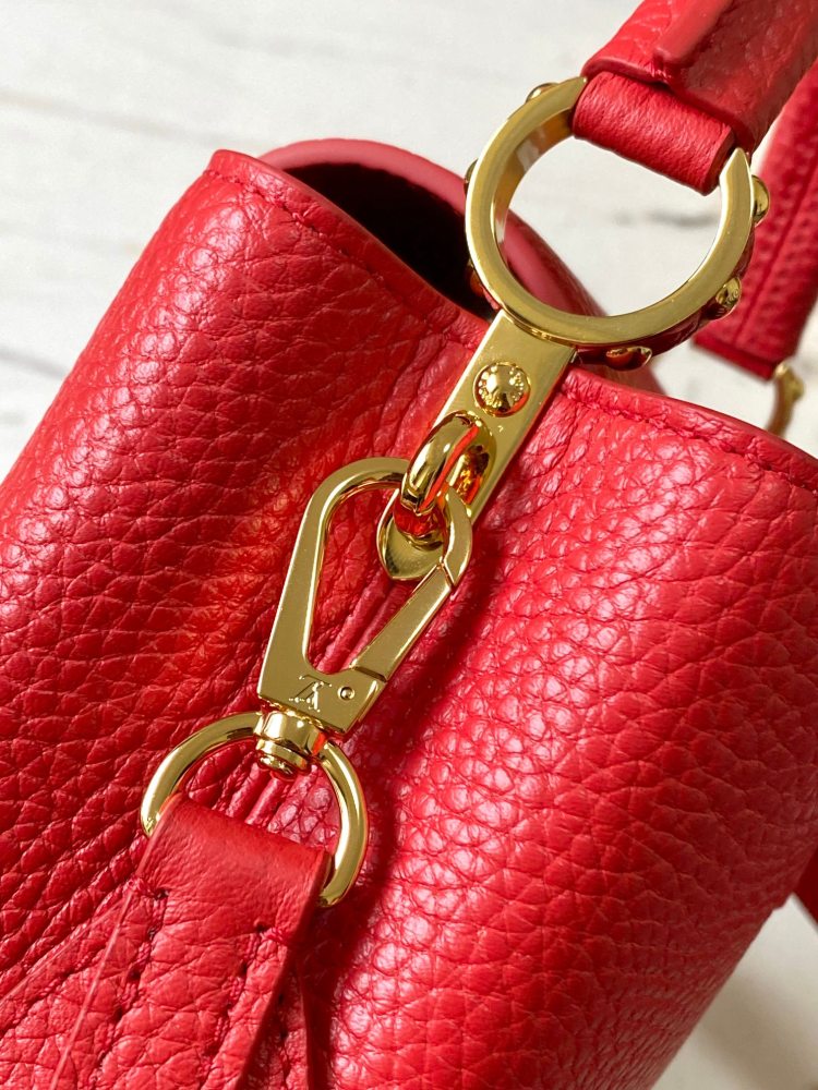 LV Capucines