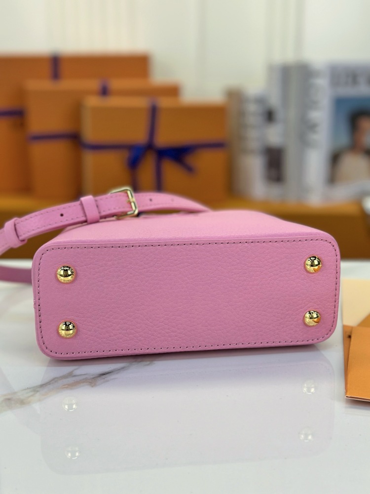 LV Capucines