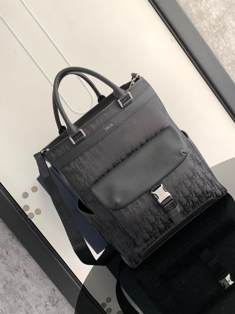 Dior man's Oblique tote bags