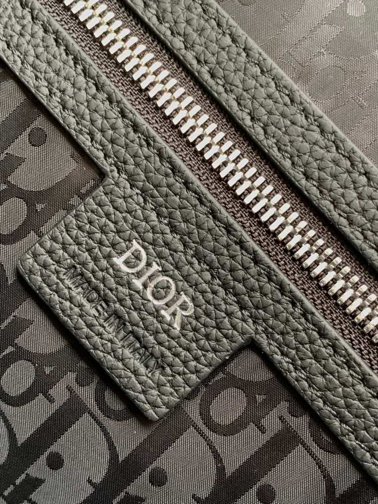 Dior manbag