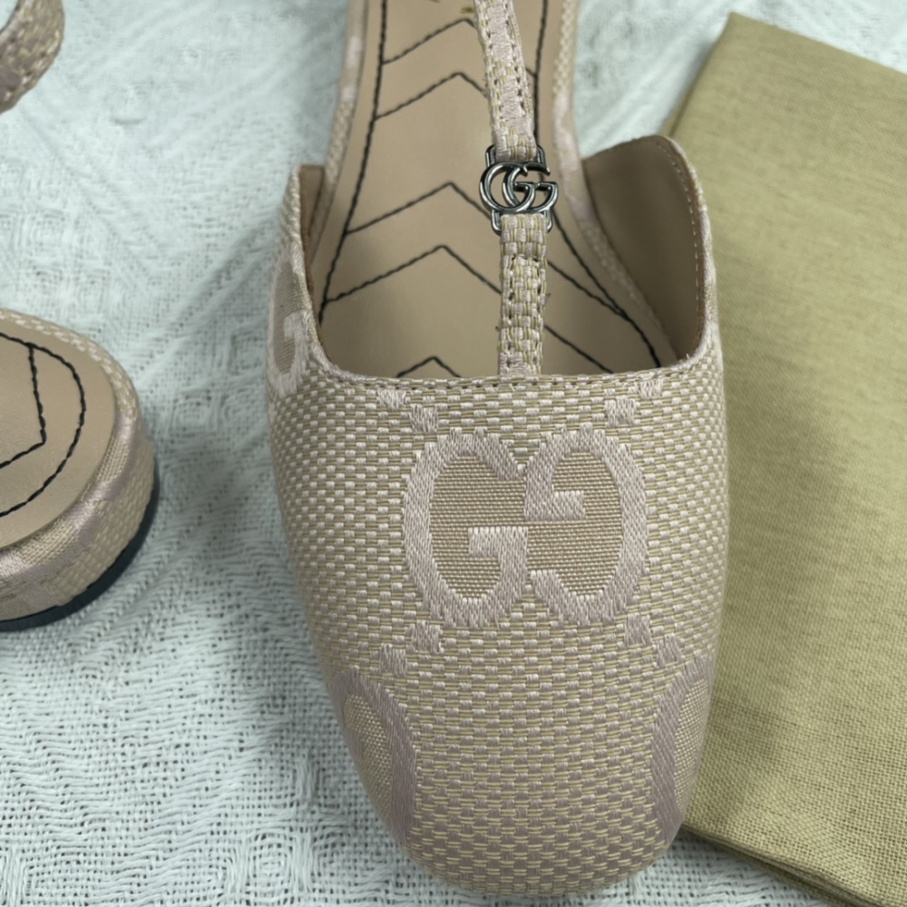 Gucci玛丽珍