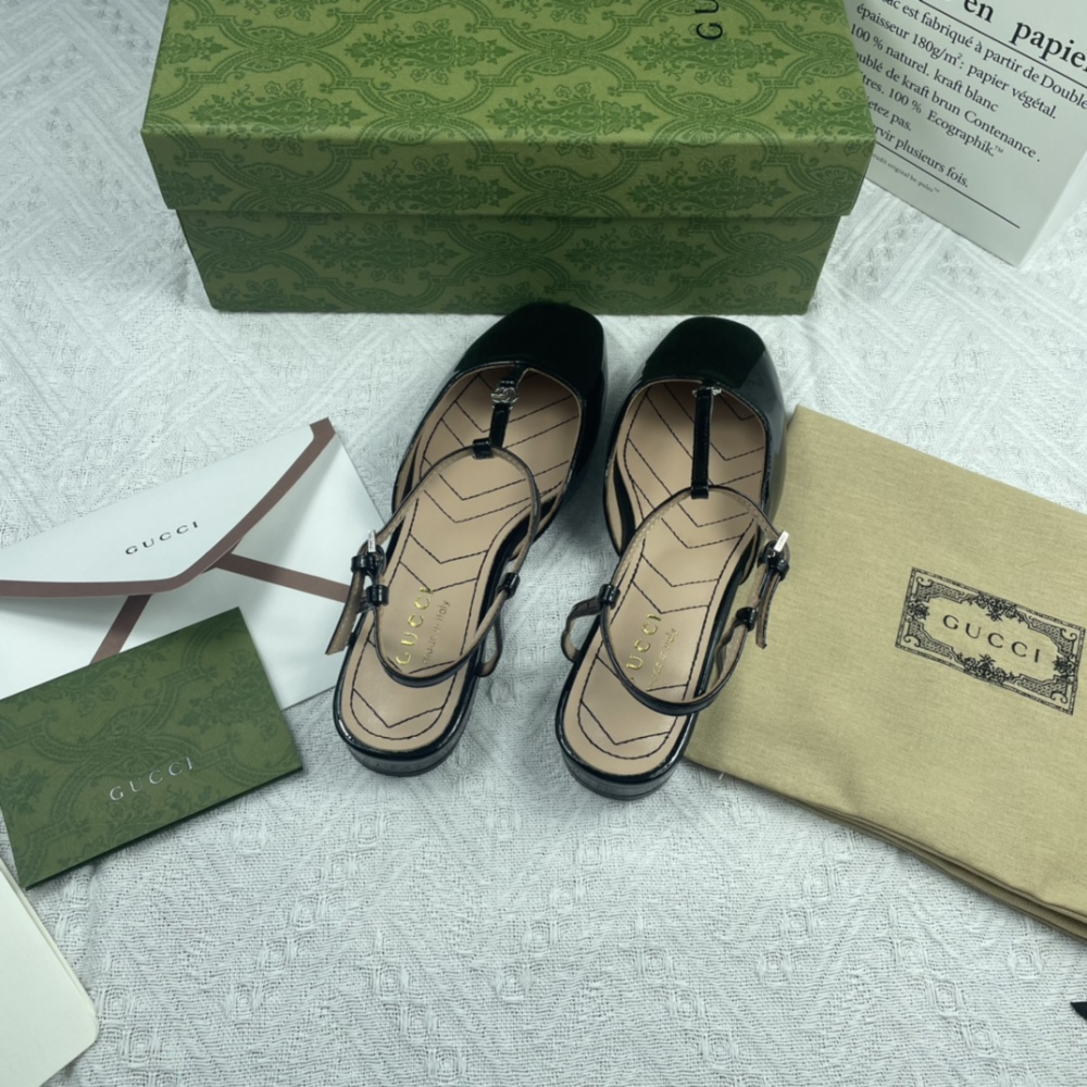 Gucci玛丽珍
