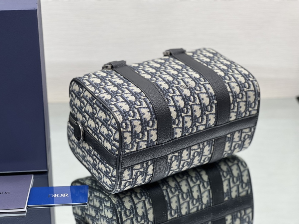 Dior manbag