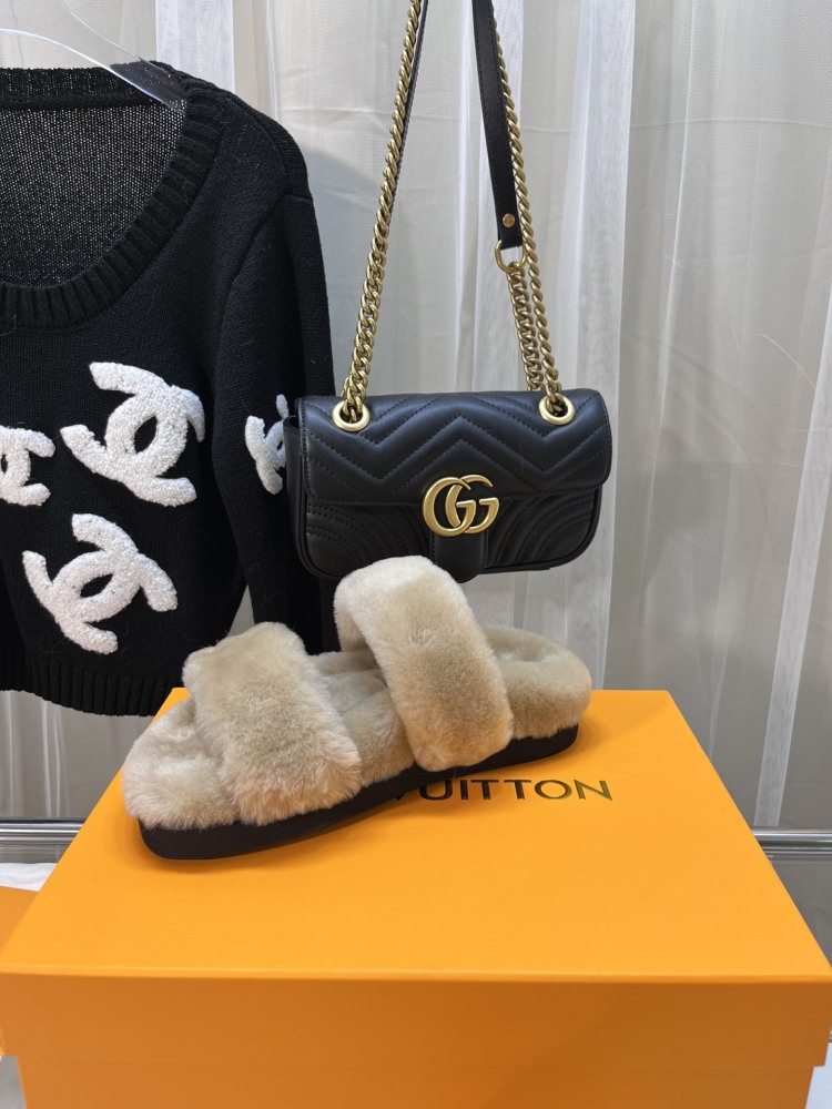 LV slippers LV  lv毛拖