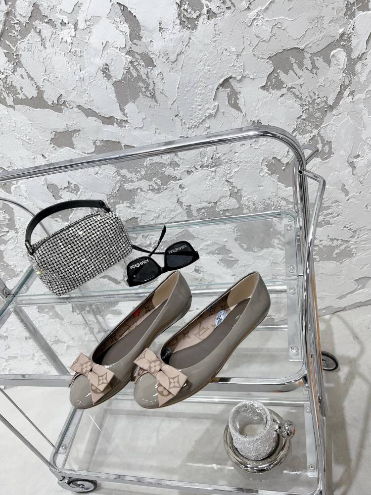 LV high heels Size  LV单鞋