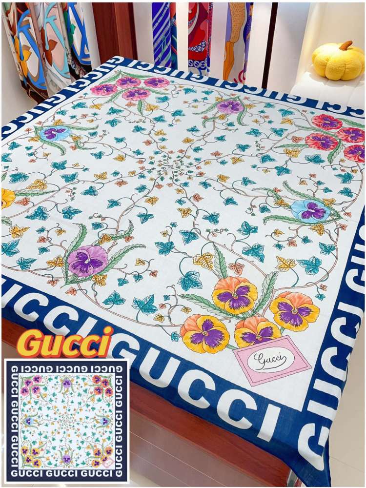 GUCCI Scarf