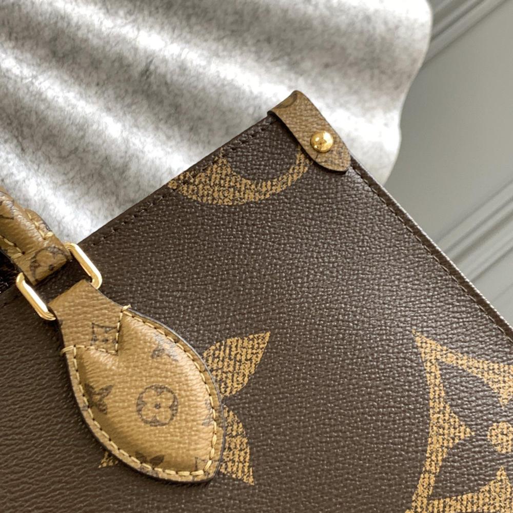ONTHEGO Monogram Monogram Reverse Toron Monogram Monogram Reverse Monogram Monogram Reverse Toron  size 35 x 27 x 14