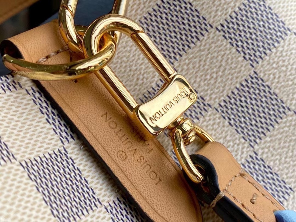 LV Monogram  size 26 x 27x 22
