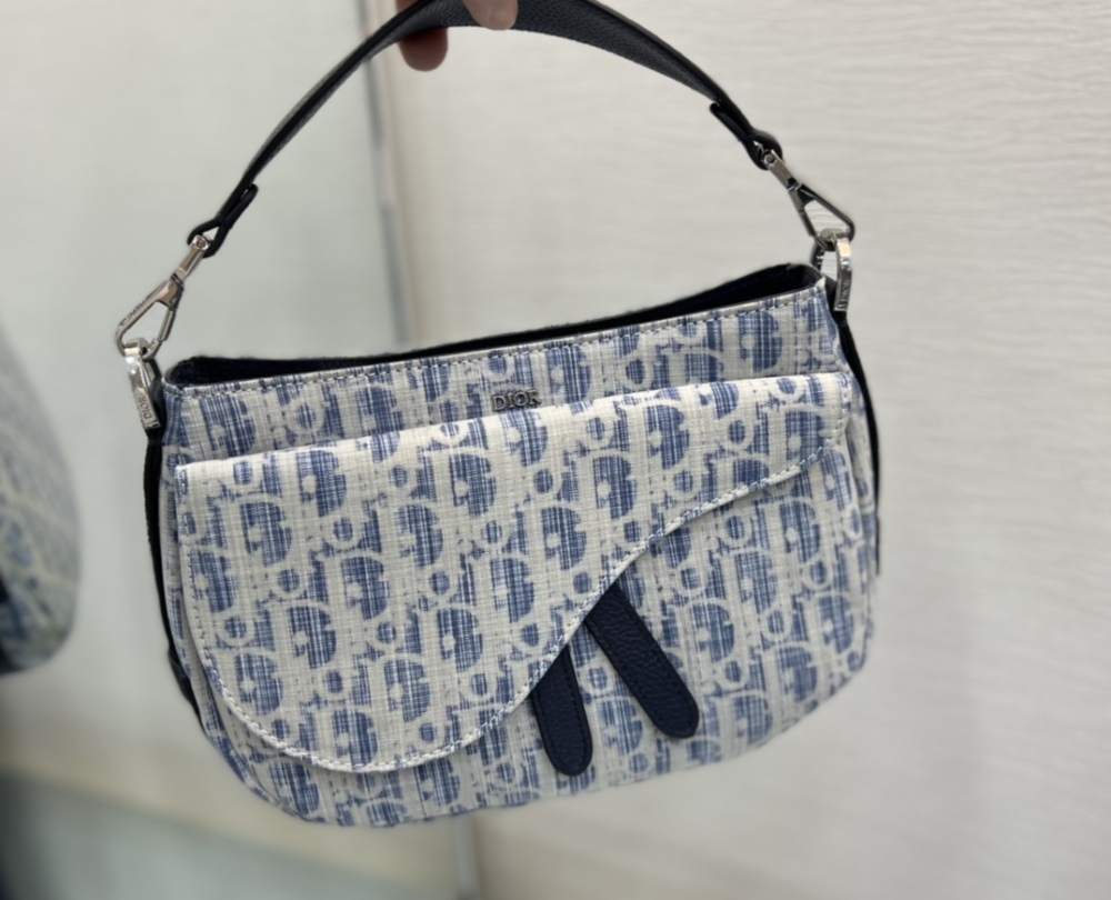 Dior man's Oblique saddle bag
