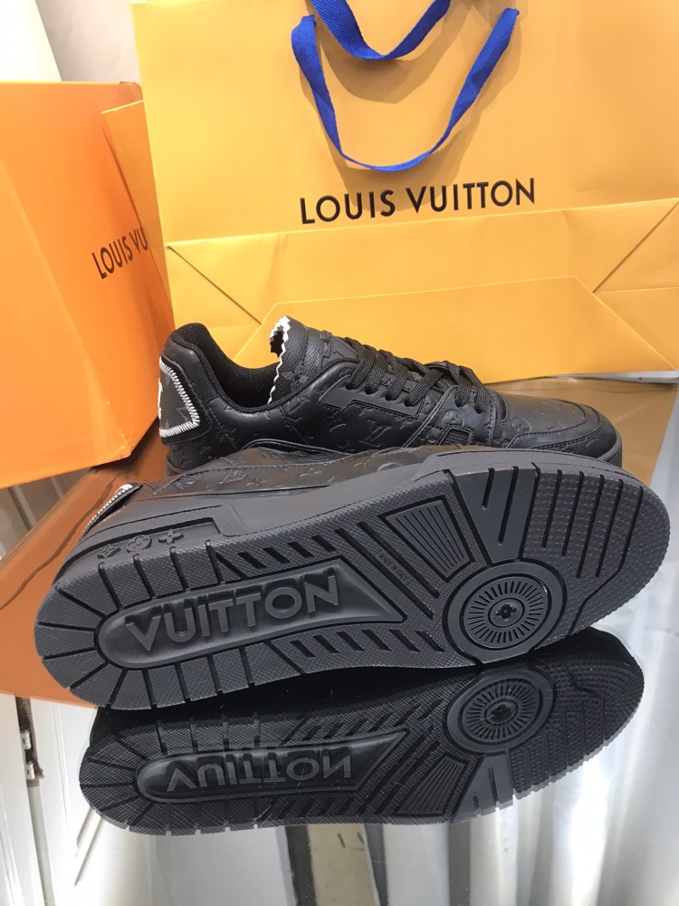 LV flats LV size  LV运动鞋