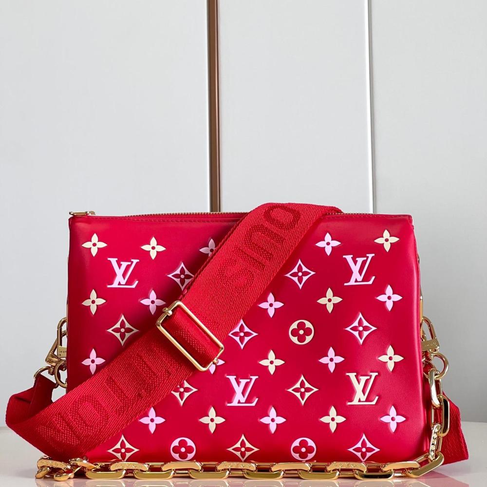 LV  Coussin M22397
