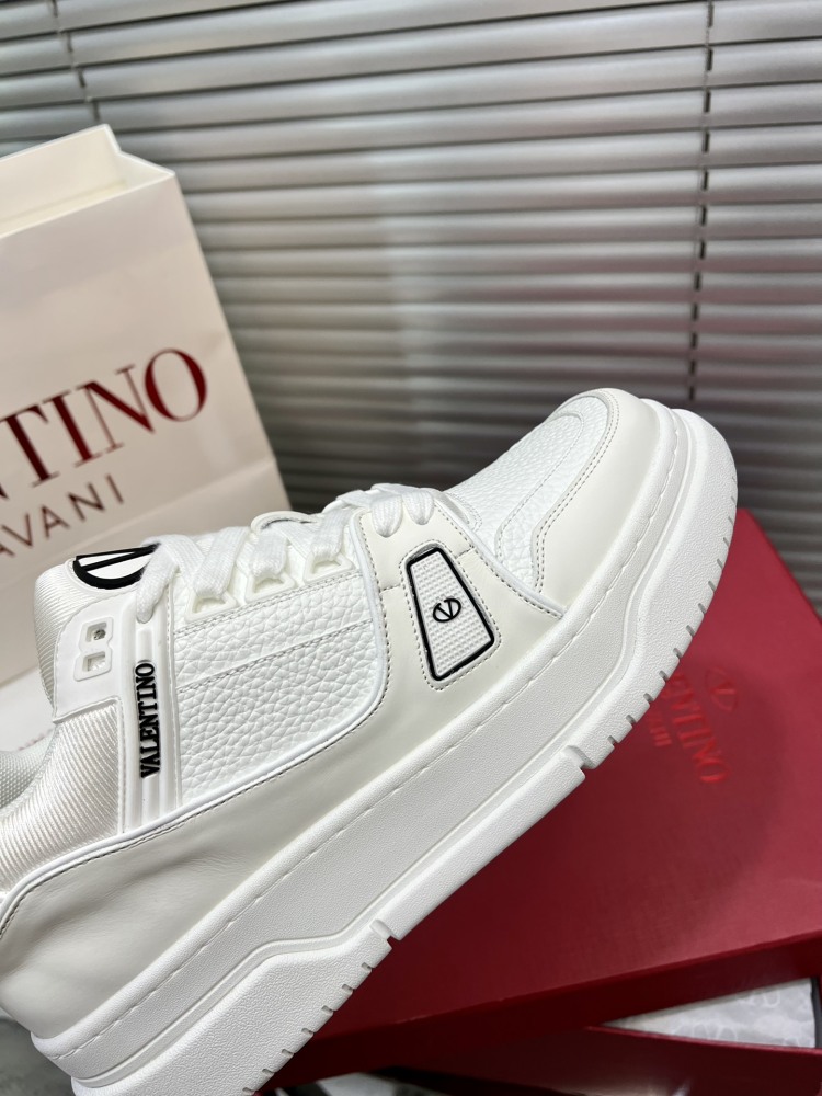 LV sneaker  华伦/lv联名运动