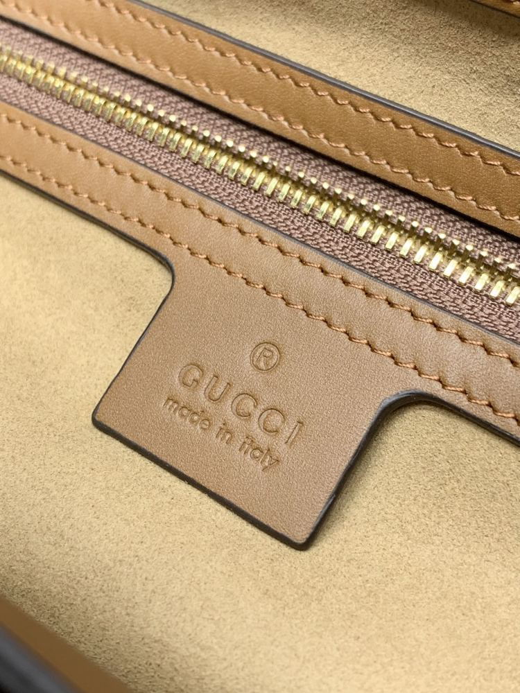 Gucci mini  size 35*24*15