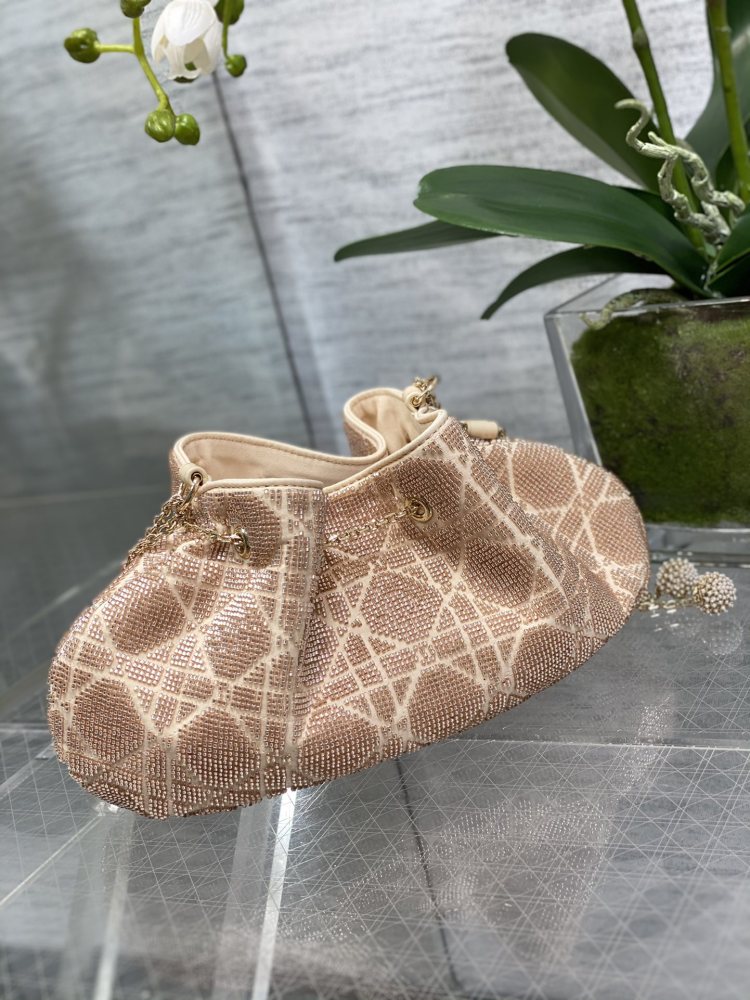 Dior Handmade bag size