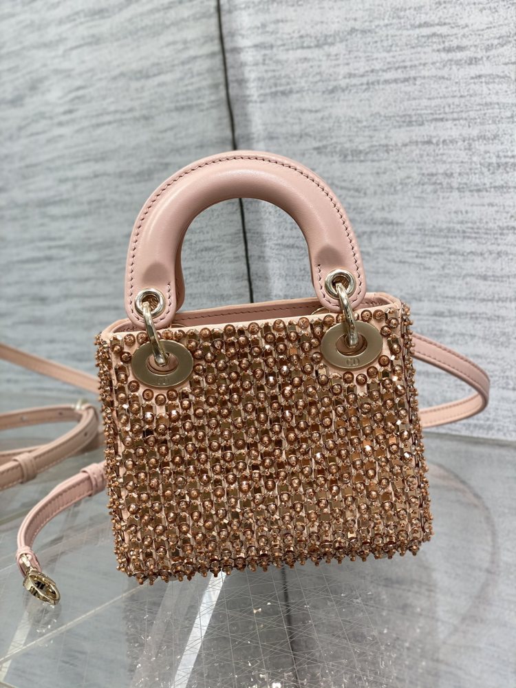 Dior Handmade bag size
