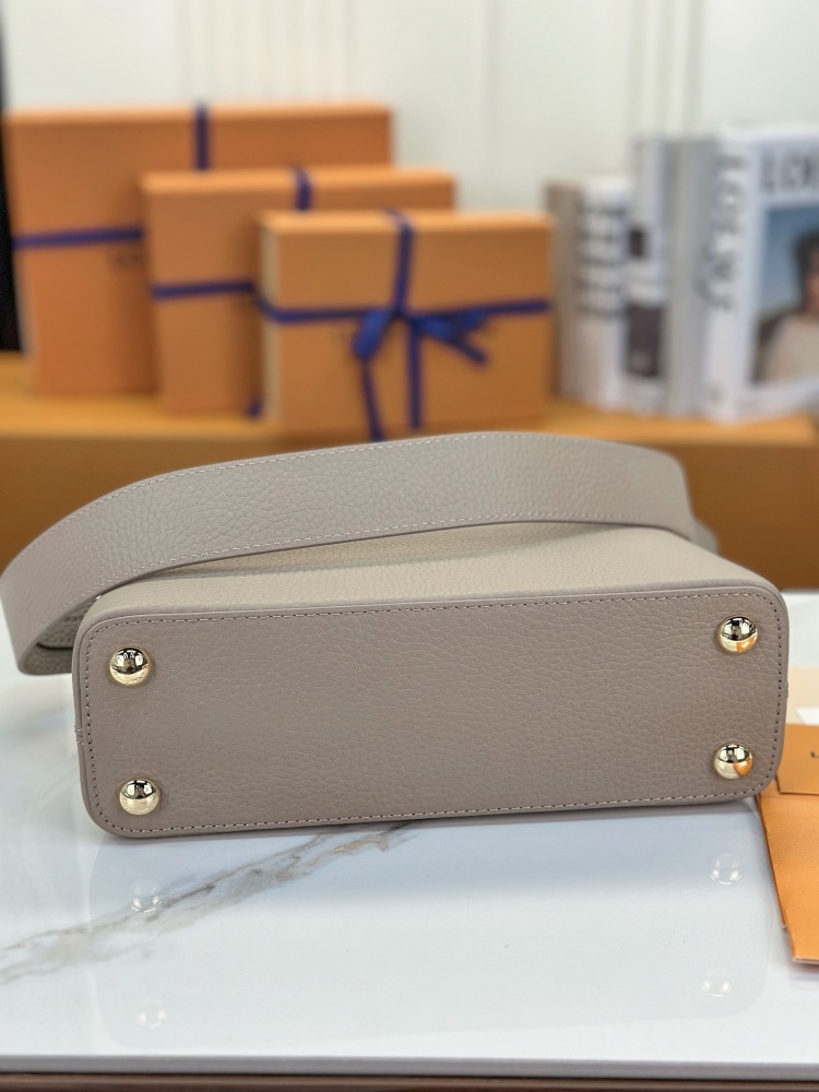 LV Capucines