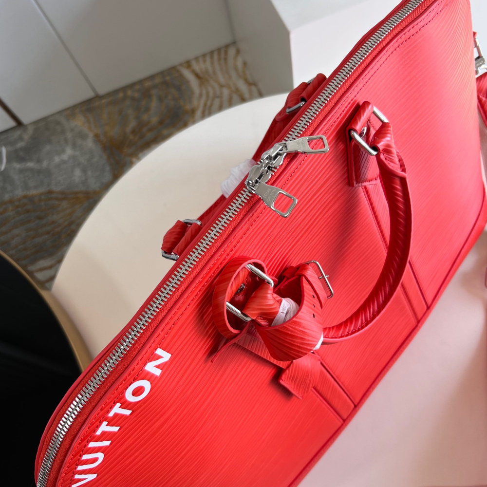 LV Alma GM M23102