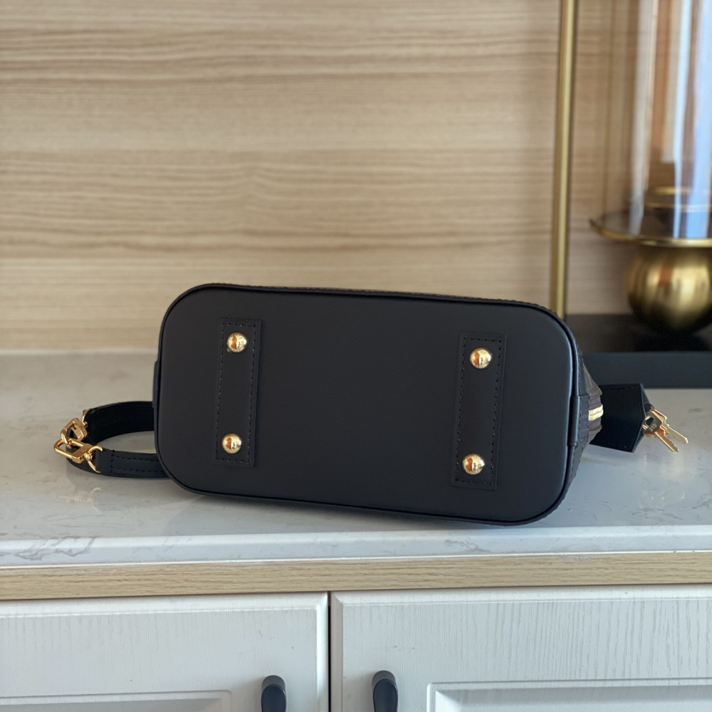 LV Alma BB M53152