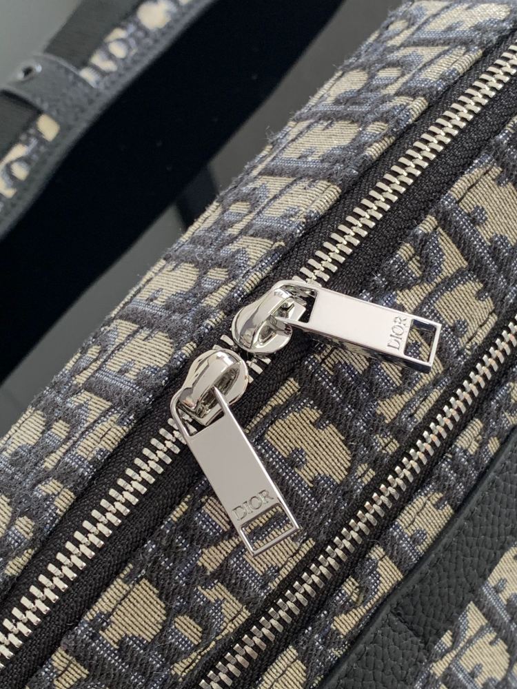 Dior manbag