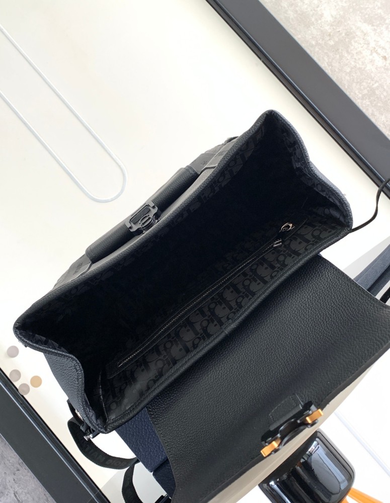 Dior manbag