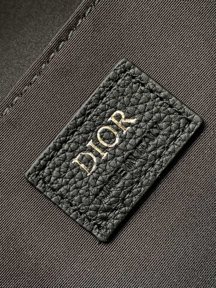 Dior manbag
