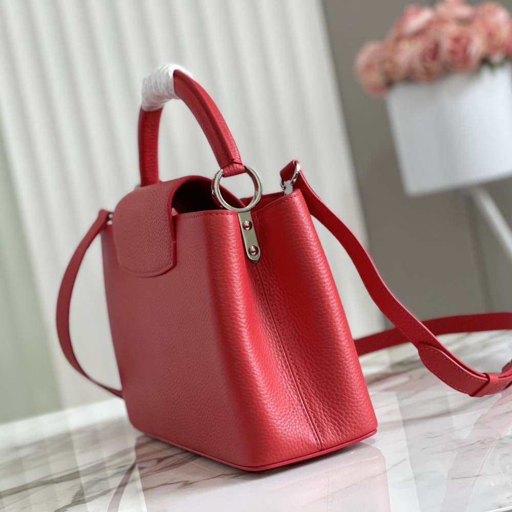 Louis Vuitton Capucines mini M52689