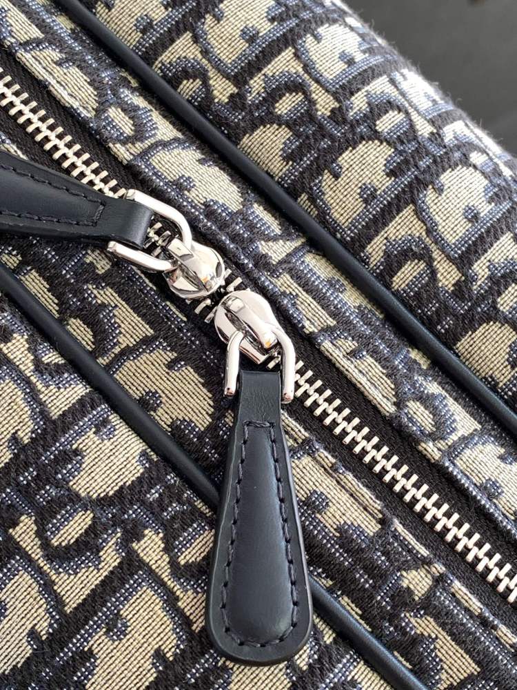 Dior manbag