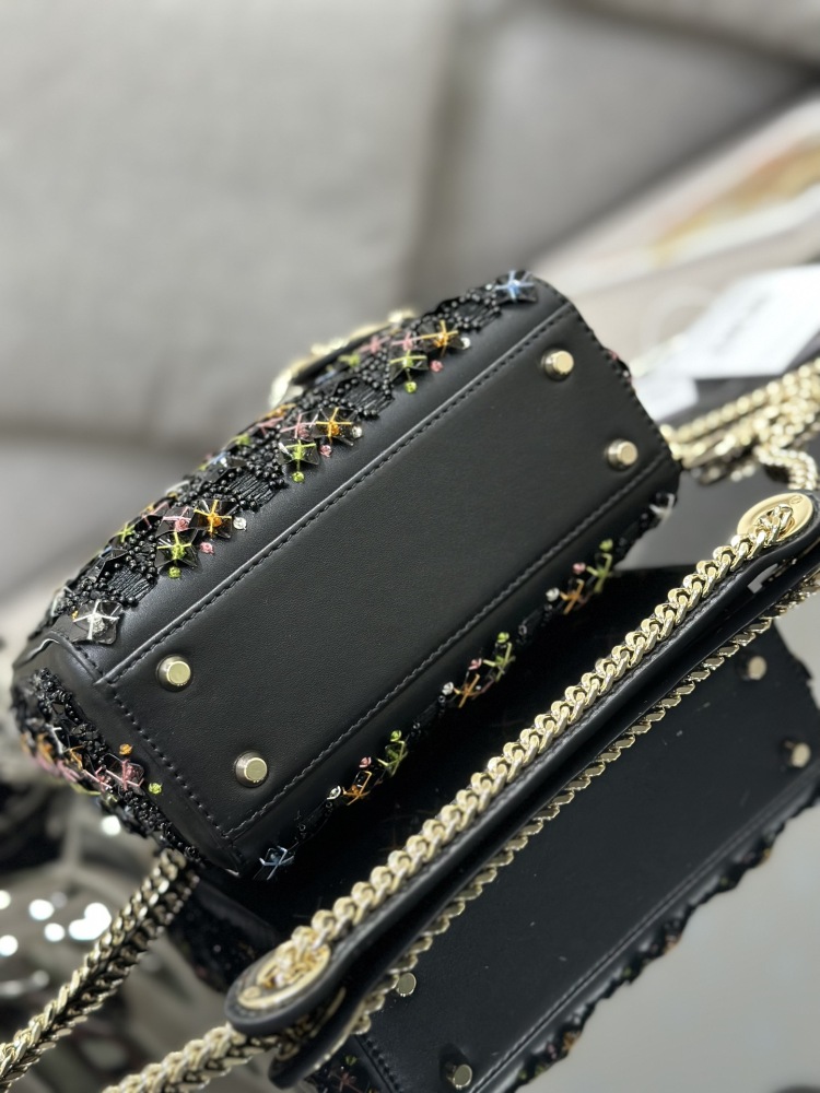 Dior Handmade bag Lady Dior Dior  size 17 x 15 x 7
