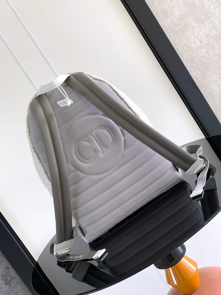 Dior man's Oblique backpacks