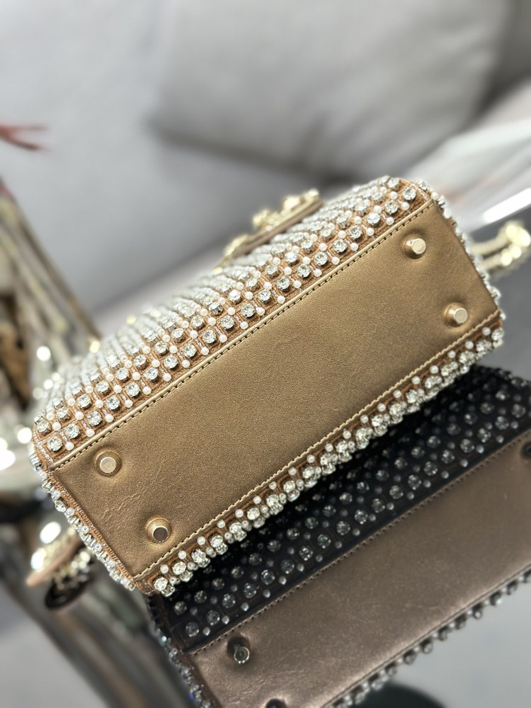 Dior Handmade bag Lady Dior  size 17 x 15 x 7