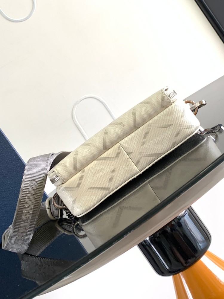 Dior manbag