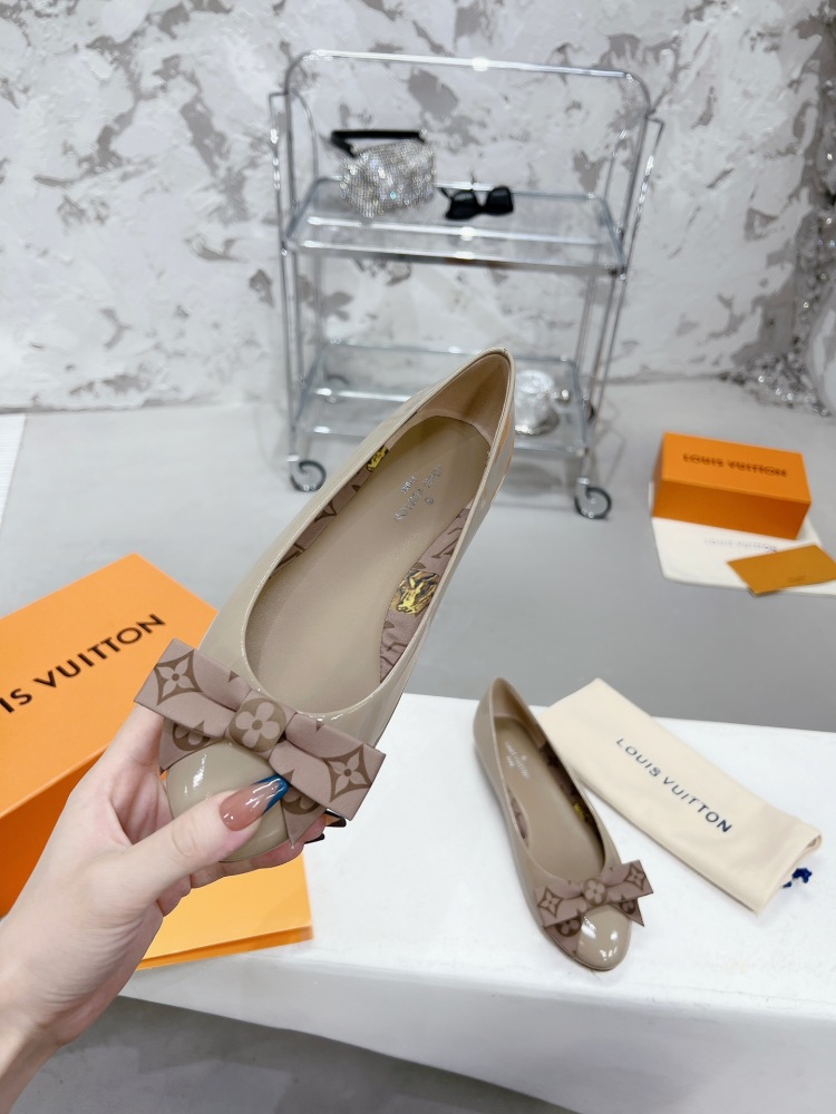 LV high heels Size  LV单鞋