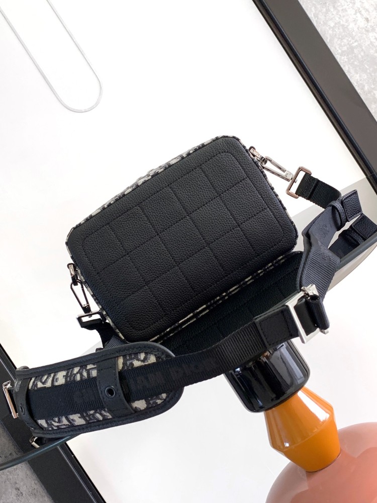 Dior man's Oblique Messenger Bags