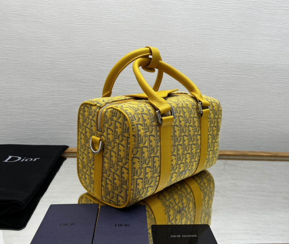 Dior man's Yellow Oblique Lingot 26