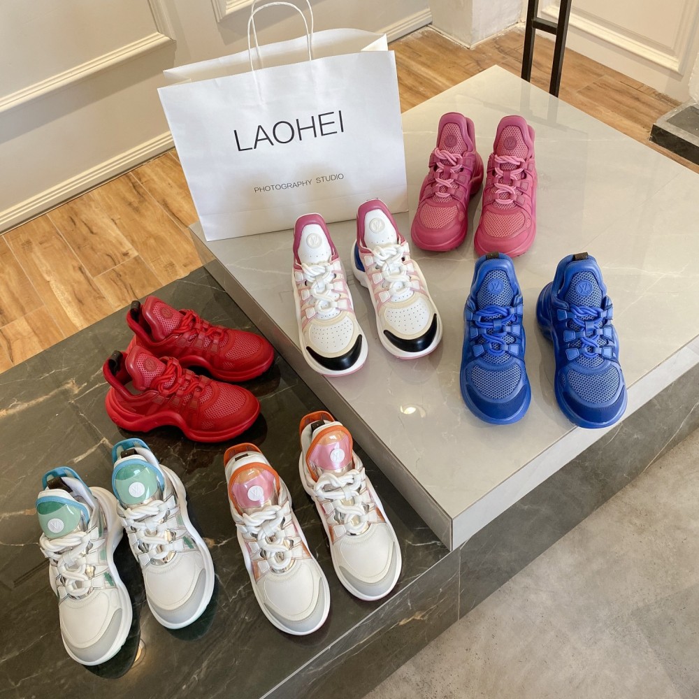 LV sneaker