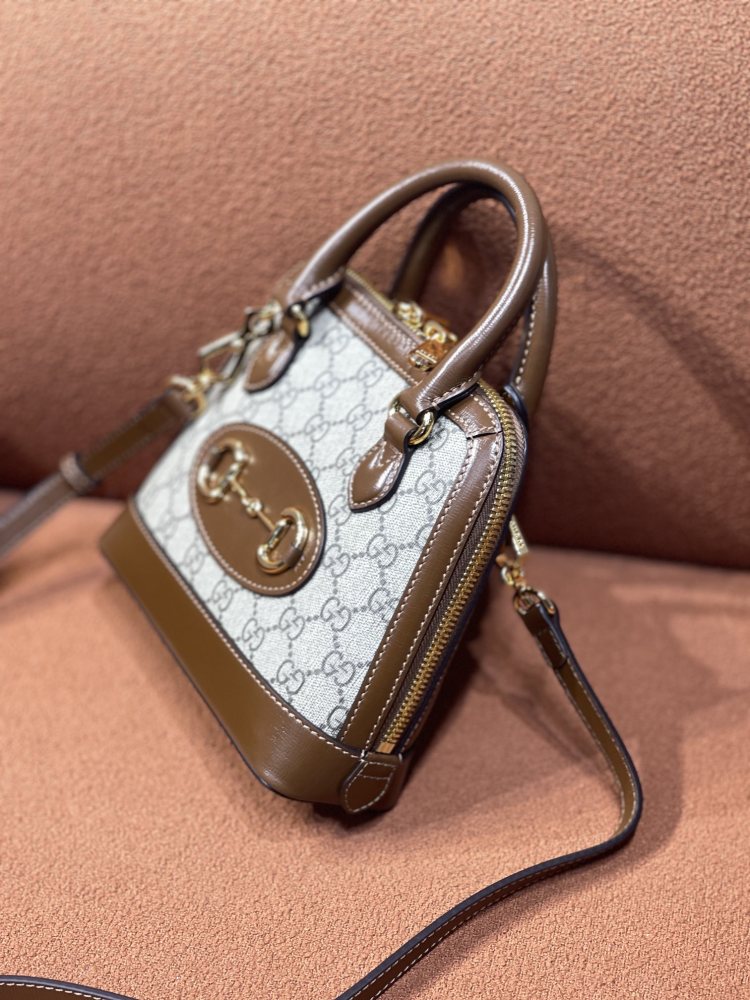 Gucci GG Horsebit  size 20x19.5x7.5