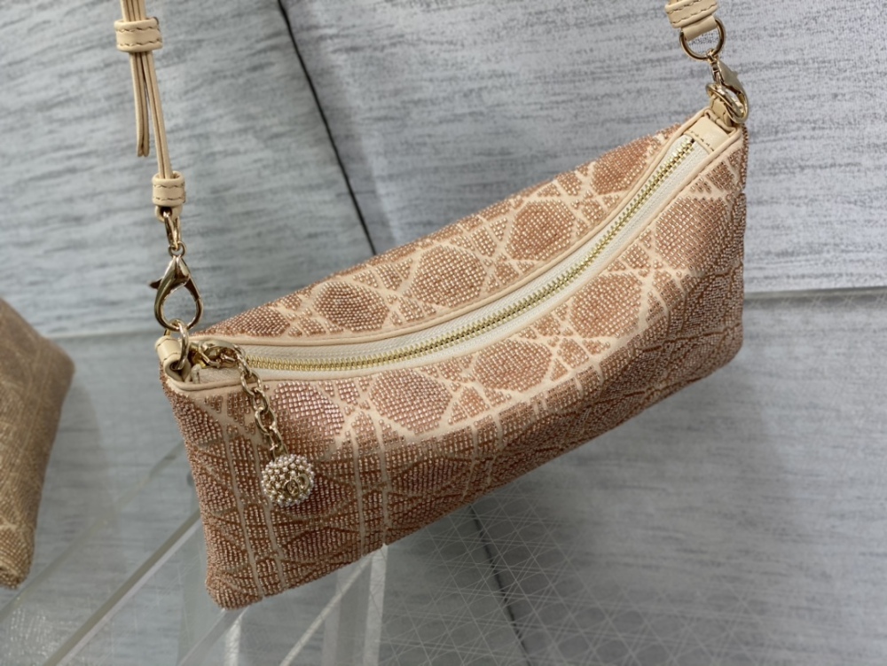 Dior Handmade bag size