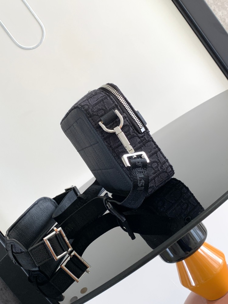 Dior man's Oblique Messenger Bags
