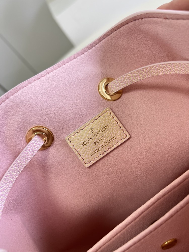 LV BB Monogram Empreinte Summer Stardust  size 20 x 20 x 13