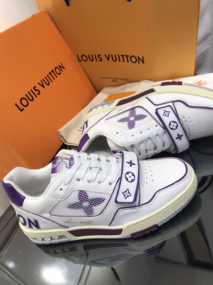 LV flats Lv Size  LV运动鞋