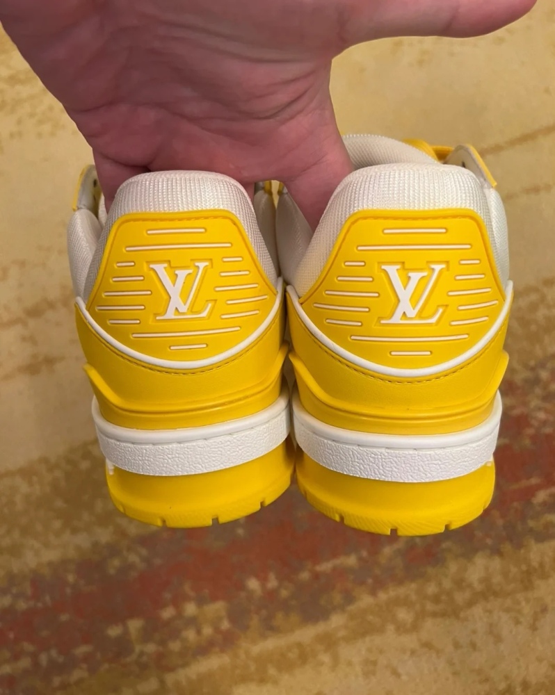 LV flats  LV运动鞋