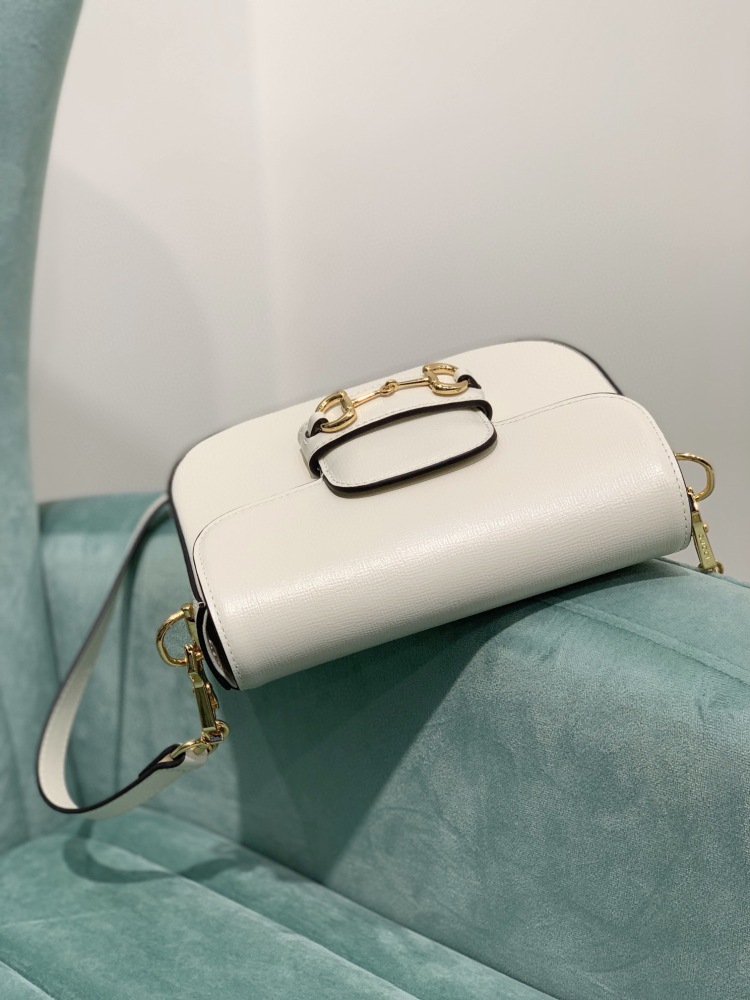 Gucci  size 20.5*14*5