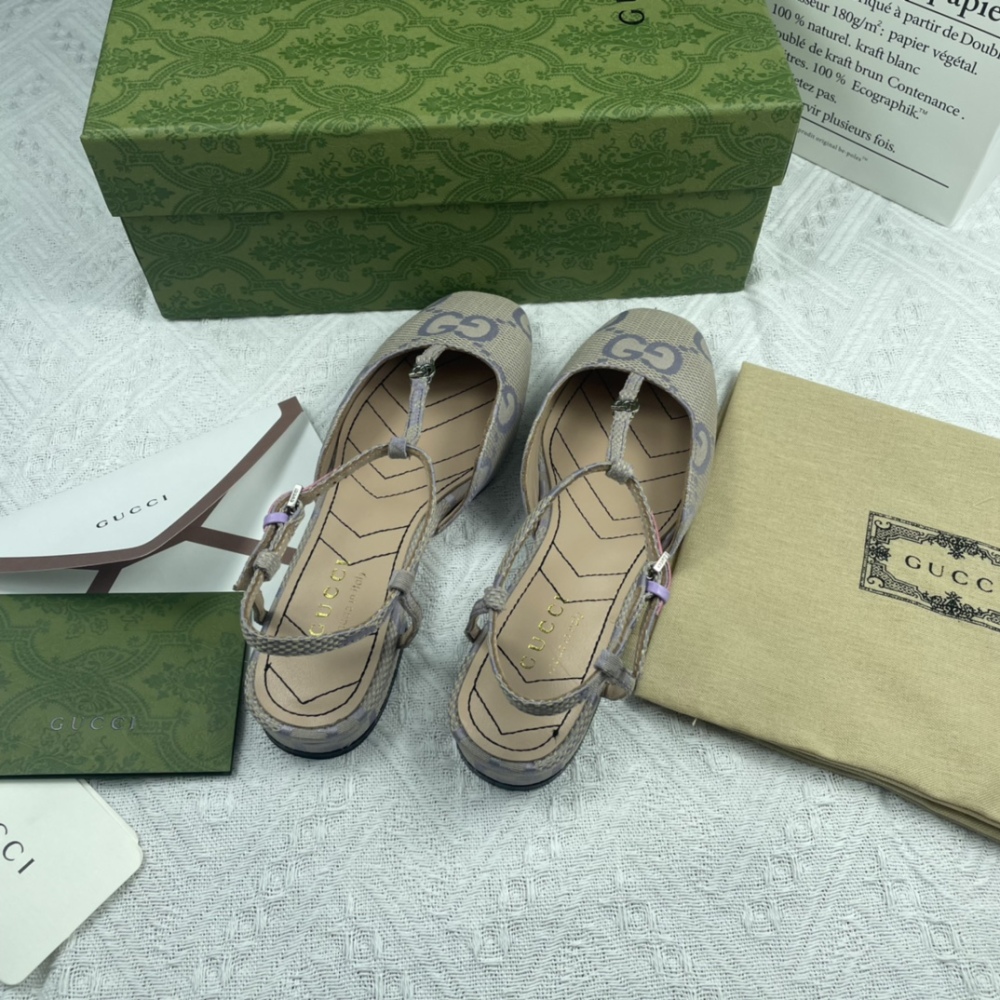 Gucci玛丽珍