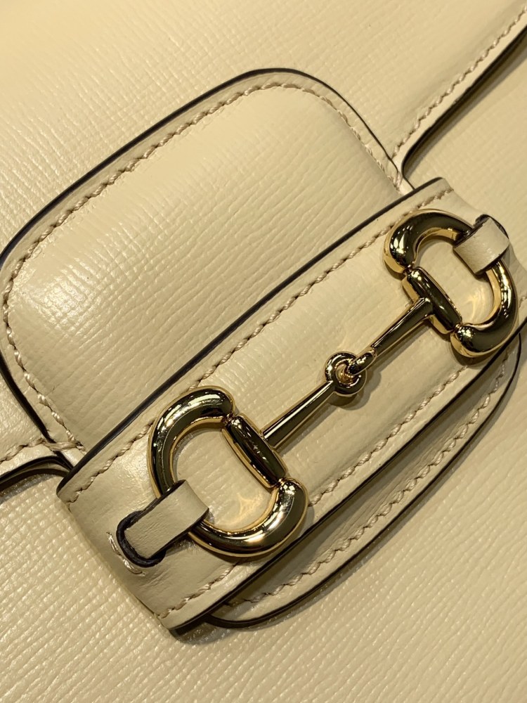 Gucci  size 20.5*14*5