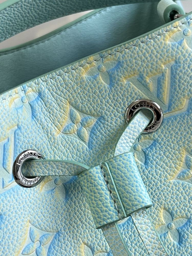 LV BB Monogram Empreinte Summer Stardust Bucket Bags   size 20 x 20 x 13